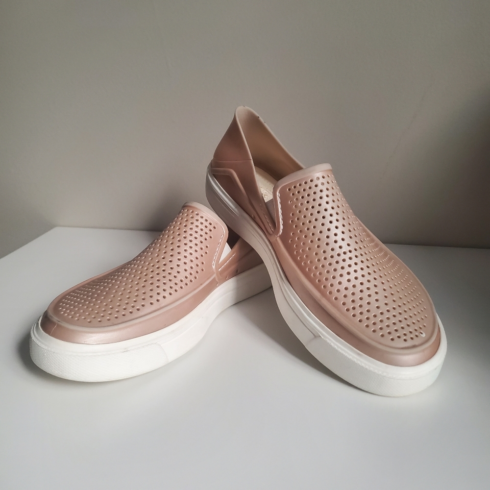 Womens Iconic CROCS Comfort Slip on Loafers. Measures 10in.